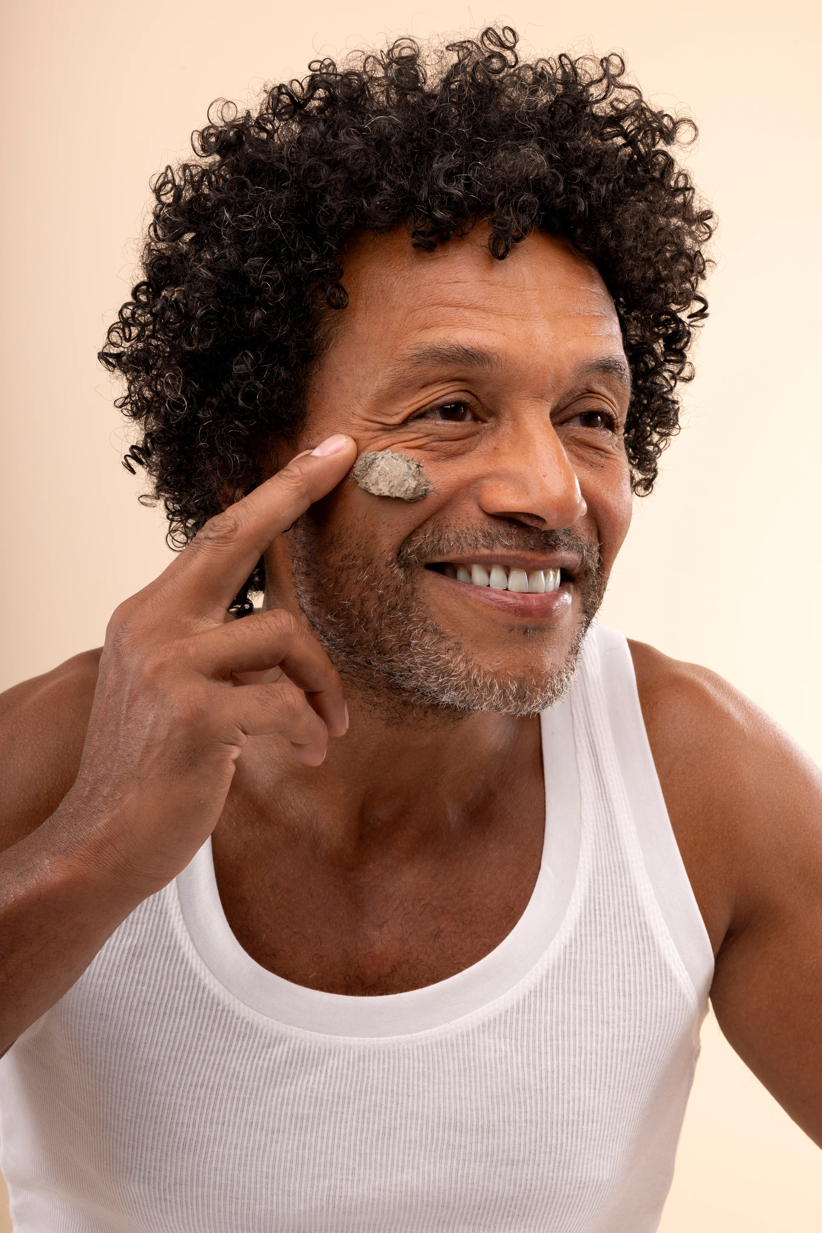 Charcoal Pore-Minimising Mask - Image 3