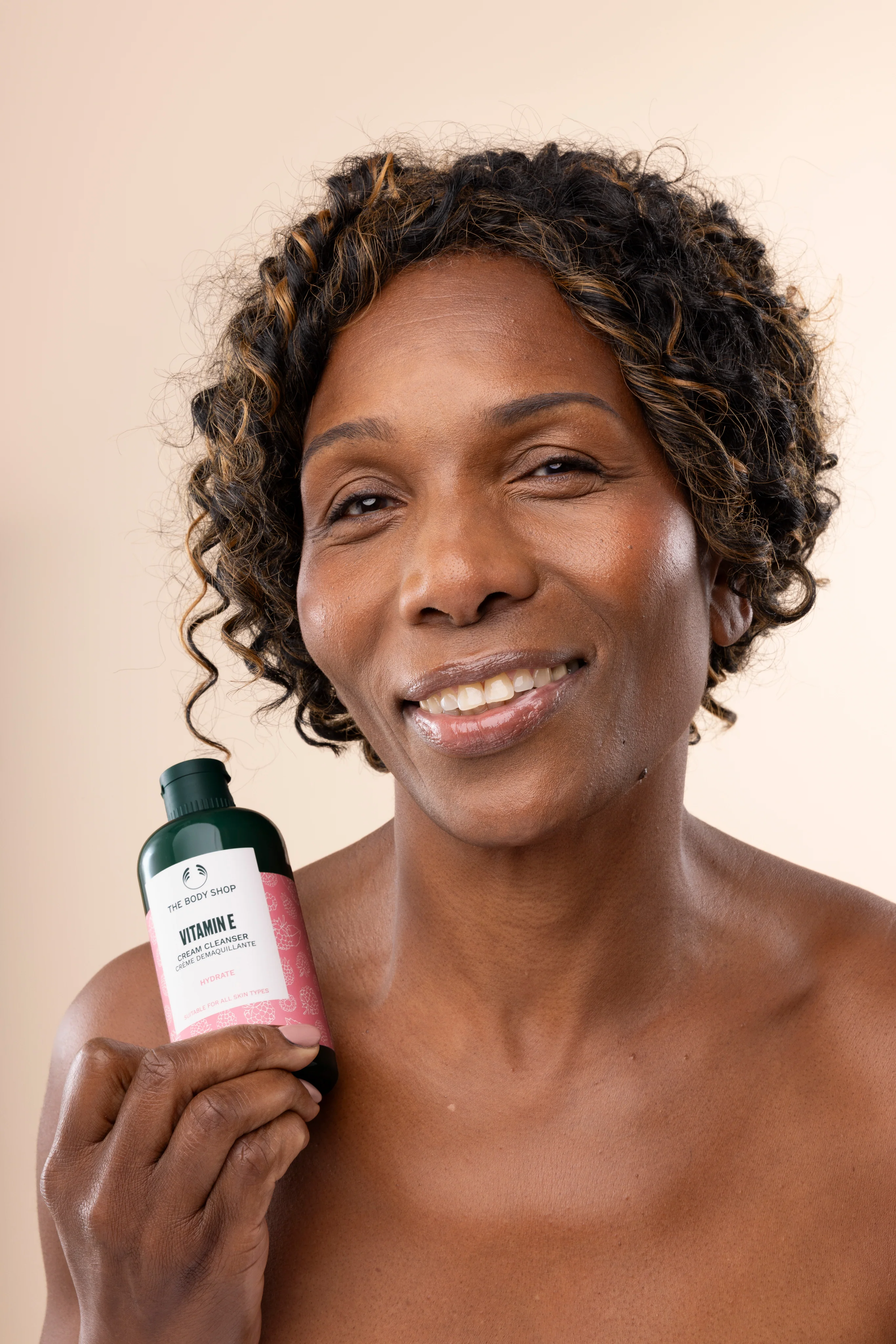 Vitamin E Cream Cleanser - Image 3