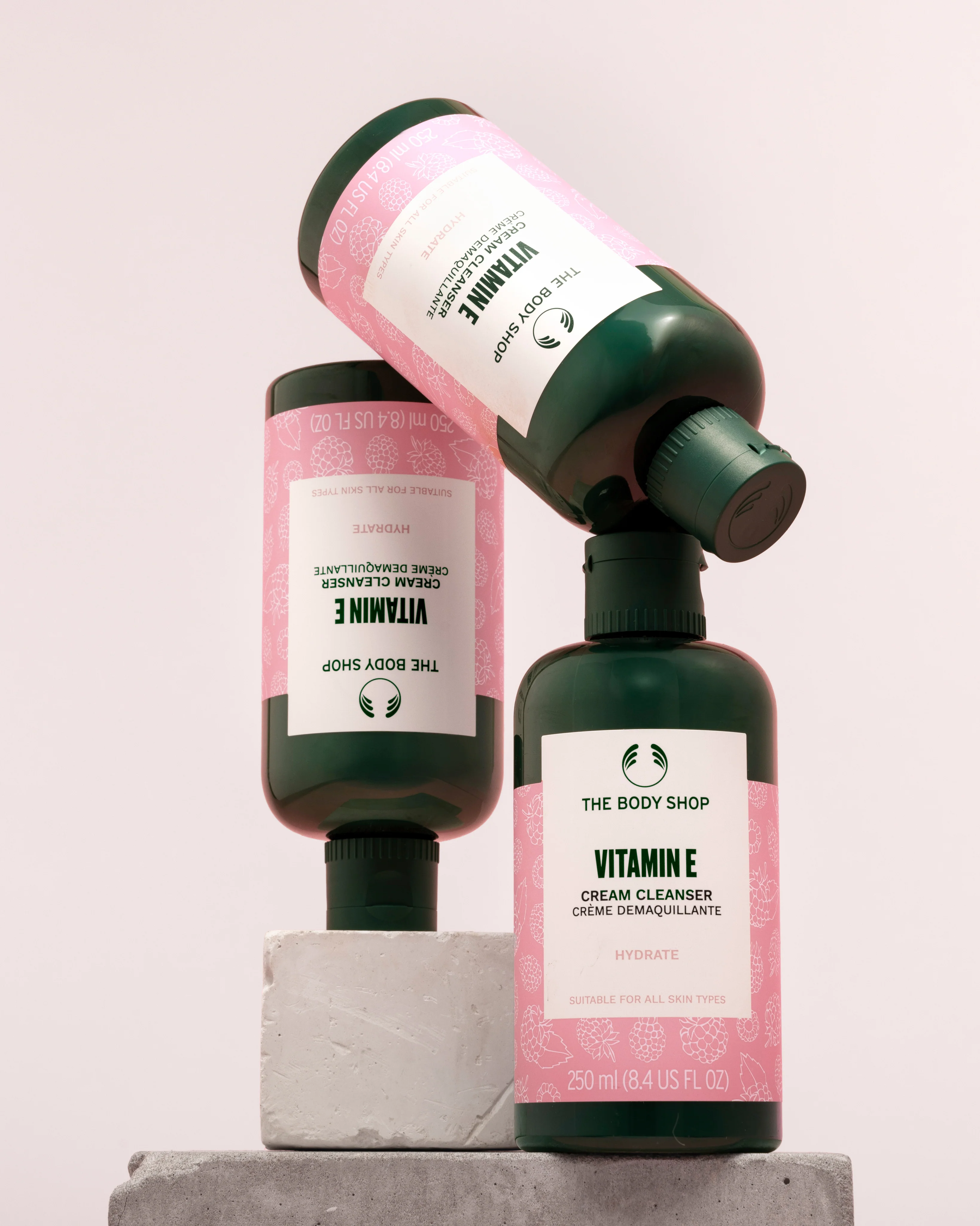 Vitamin E Cream Cleanser - Image 4